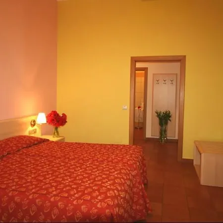 ホテル シーザー 4*