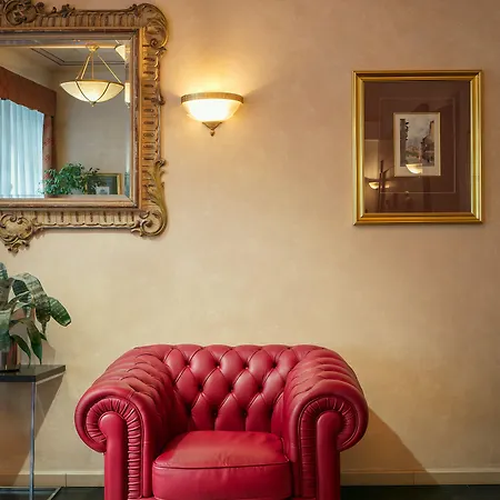 シーザー 4* プラハ