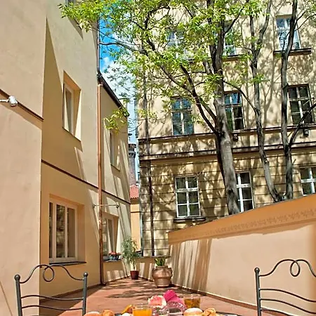 Caesar 4* Prague