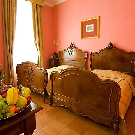 Caesar Hotel 4*