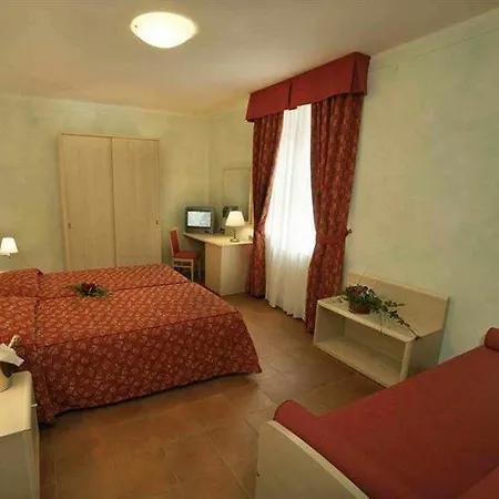 Hotel Caesar 4*