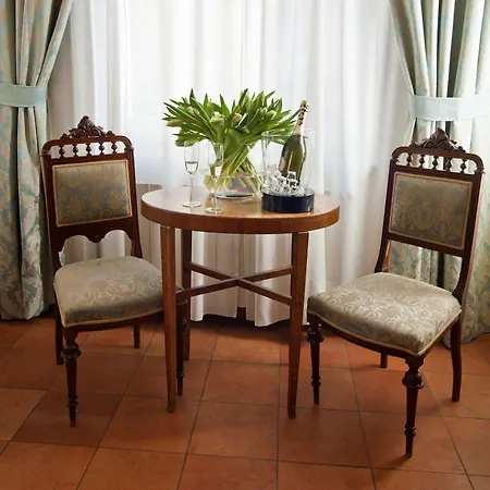Caesar Hotel 4*