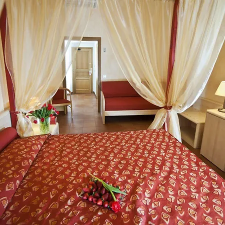 Caesar 4* Prague