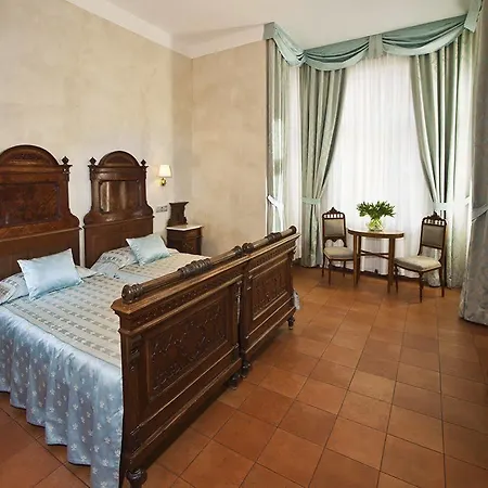 Caesar Prague