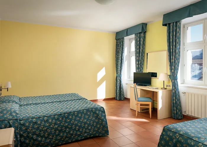 سيزار 4* براغ