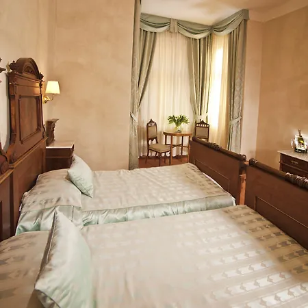 Hotell Caesar 4*