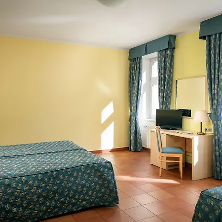 Caesar 4* Prag